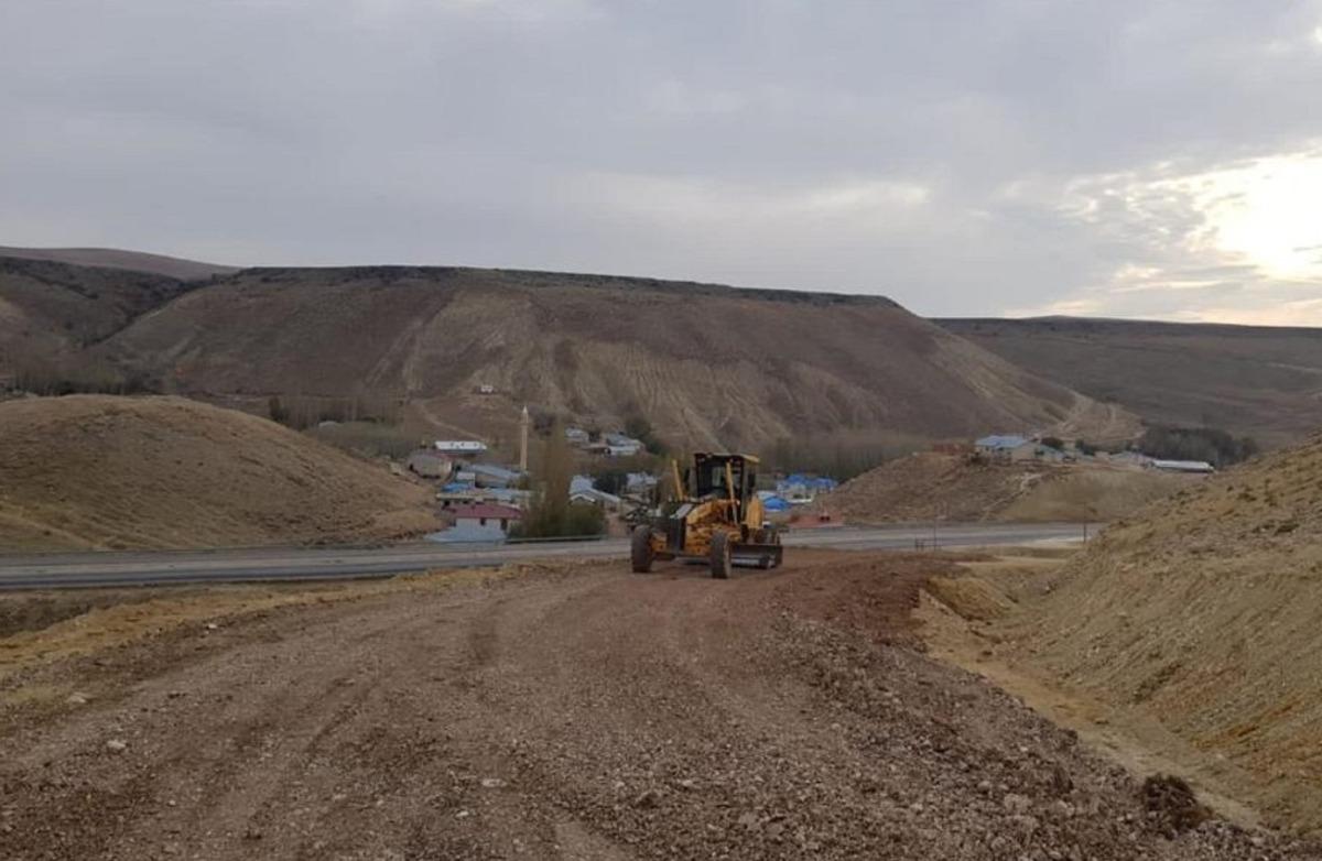 G&uuml;r&uuml;n&rsquo;de k&ouml;y yolları kışa hazır