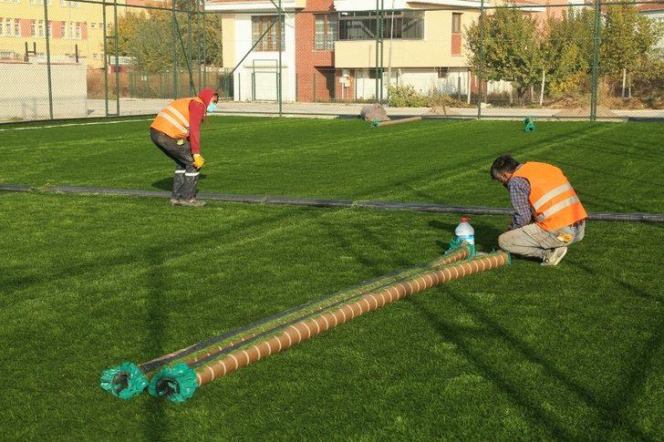 Kazım Kurt Gündoğdululara verdiği halı saha sözünü tuttu G4