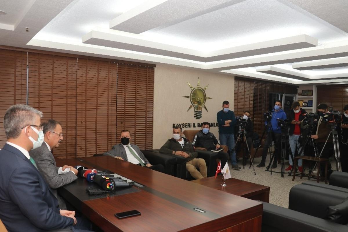 &Ouml;zhaseki, Kayseri&rsquo;deki kamu yatırımları ile Kayseri projelerini değerlendirdi