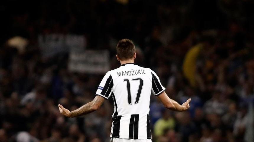 Beşiktaş'tan Mandzukic atağı! Transfer...