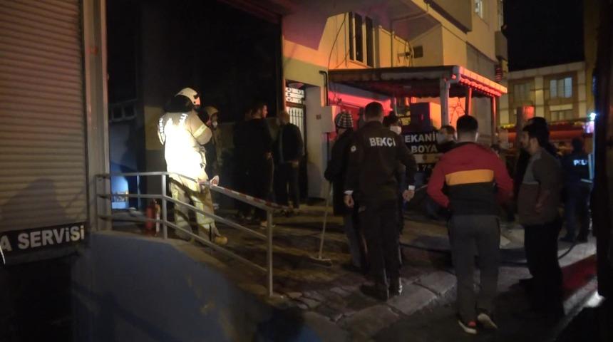 Arnavutköy'de tamirhanede yangın paniği