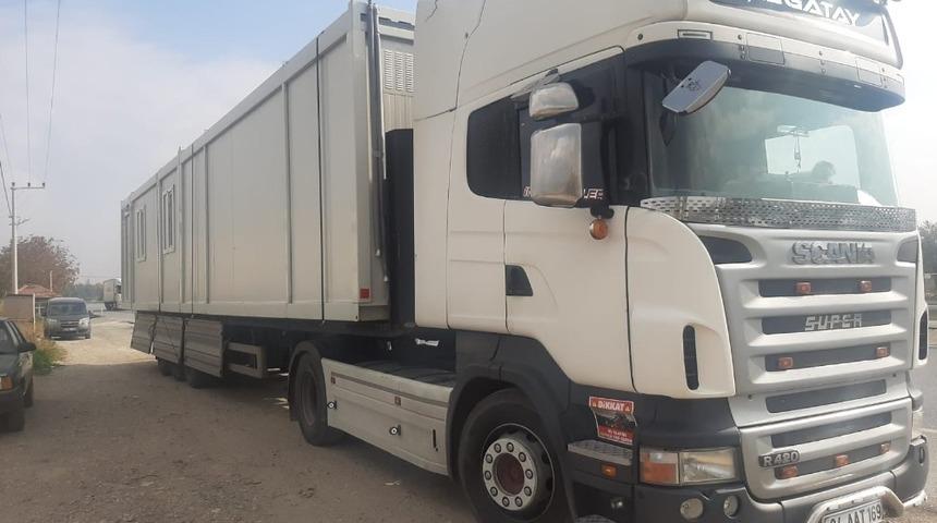 Depremzedelere ilk konteynerler Erzincan&rsquo;dan