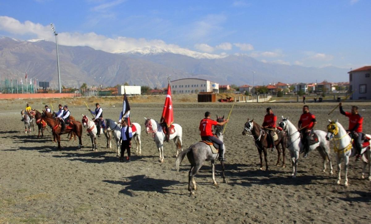Ata sporu cirit Erzincan&rsquo;da yaşatılıyor