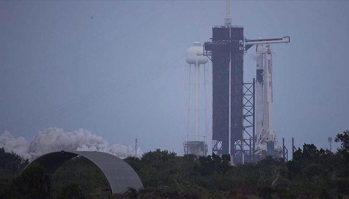 Bir ilk yaşandı: NASA, 4 astronotu taşıyan SpaceX'e ait uzay aracını fırlattı