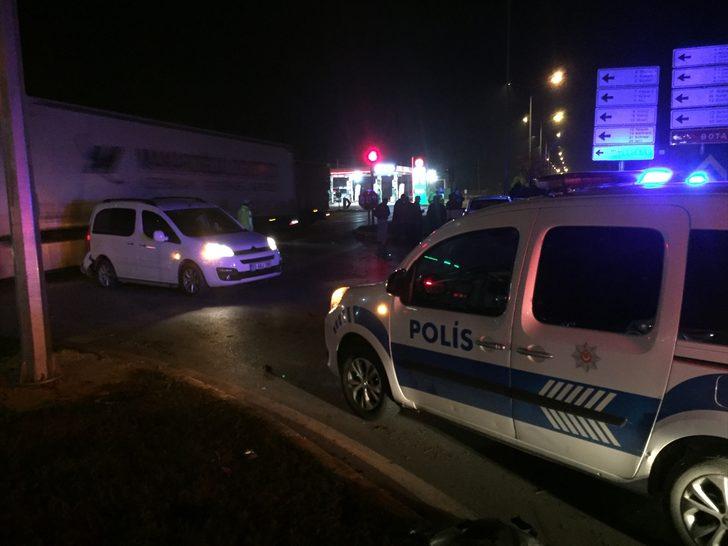 Samsun'da otomobil ile hafif ticari araç çarpıştı: 2 yaralı G1