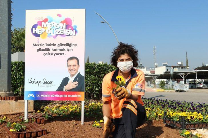 Mersin’de 800 bin çiçek toprakla buluşturulacak G3