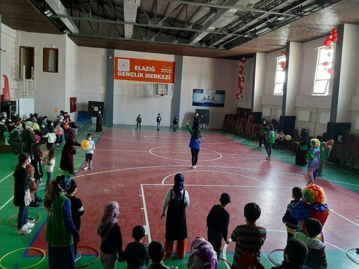 Elazığ’da çocuklar oyuncak şenliği ile eğlendi G4
