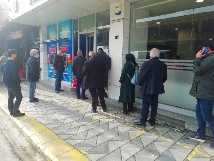 HES kodu zorunluluğu kuyrukları uzattı G5