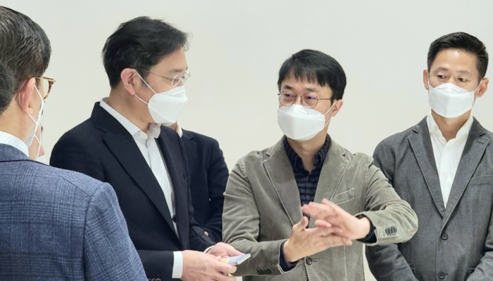 Samsung Başkan Yardımcısı Lee Jae-Yong'un gizemli telefonu şaşkınlık yarattı!