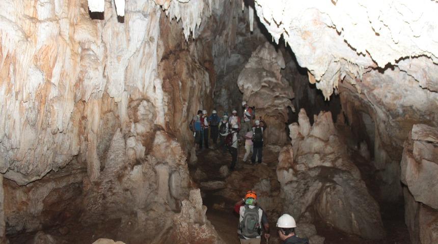 Kastamonu'ya giden Ejder Çukuru'nu görmeden dönmüyor