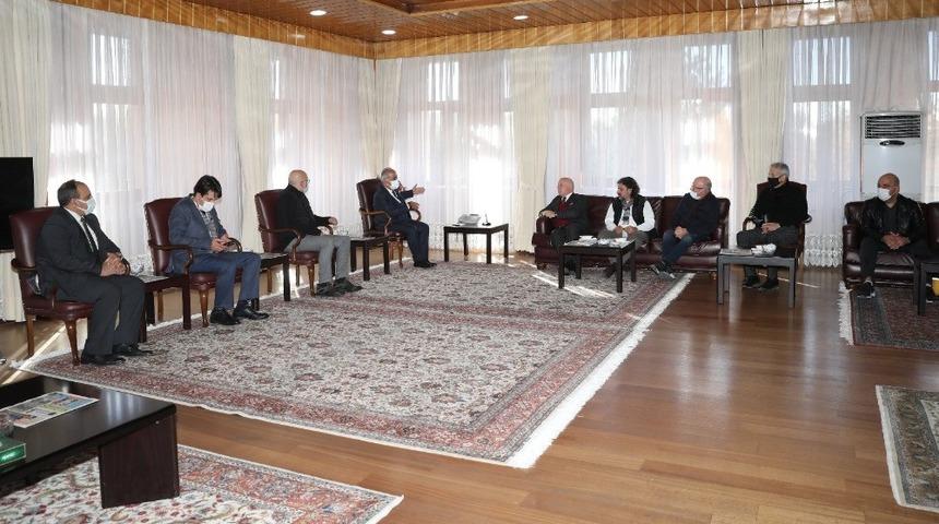 Rekt&ouml;r &Ccedil;omaklı, Erzurum&rsquo;a yatırım yapacak işadamlarını ağırladı