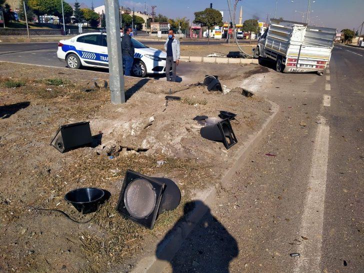 Kavşakta duramayan araç kazaya neden oldu G3