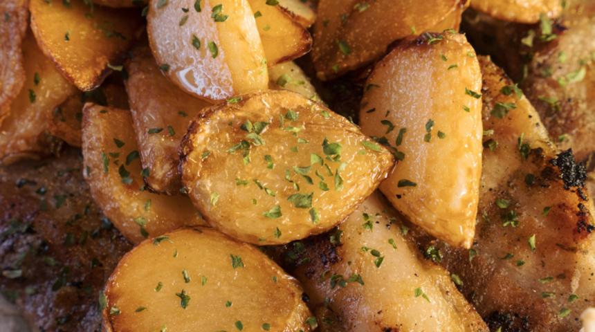 Şef sırrını paylaştı! Çıtır çıtır patates kızartması yağda değil yumurta akında gizli