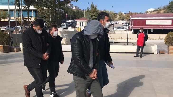 Şüpheli araçta 10 kilo uyuşturucu ele geçirildi: 2 gözaltı G2