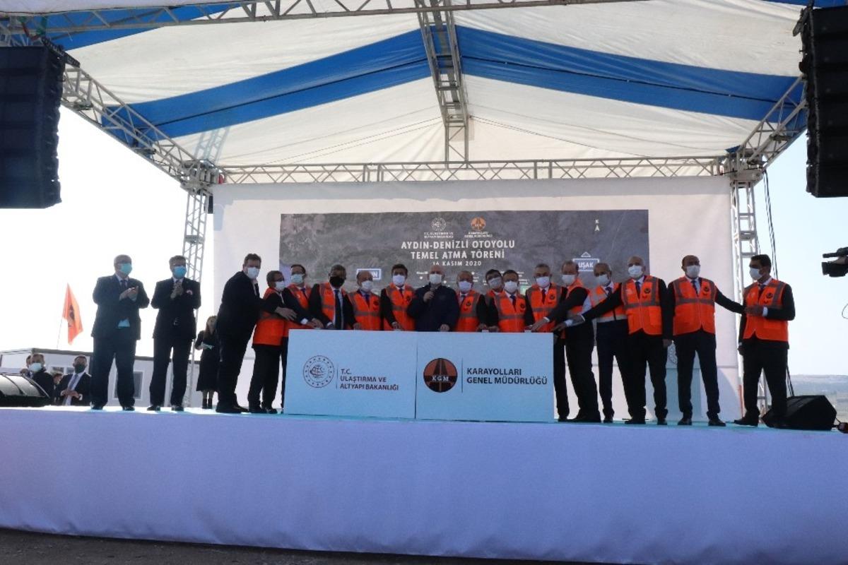 Bakan Karaismailoğlu tarafından Aydın-Denizli Otoyolu&rsquo;nun temeli atıldı