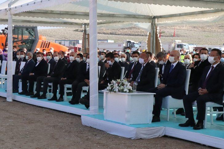 Bakan Karaismailoğlu tarafından Aydın-Denizli Otoyolu’nun temeli atıldı G4