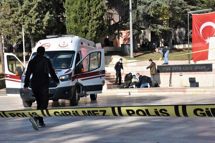 GÜNCELLEME - Boşanma aşamasındaki eşini silahla yaralayıp kayınpederini öldüren zanlı yakalandı G1