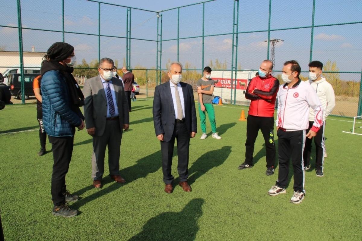 Akşehirli y&ouml;netmenden halter belgeseli