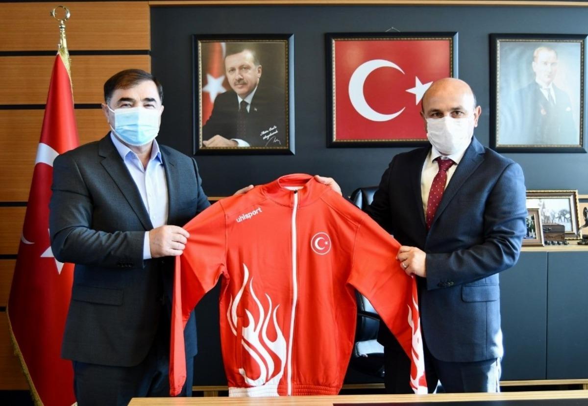 Ata sporu ele alındı