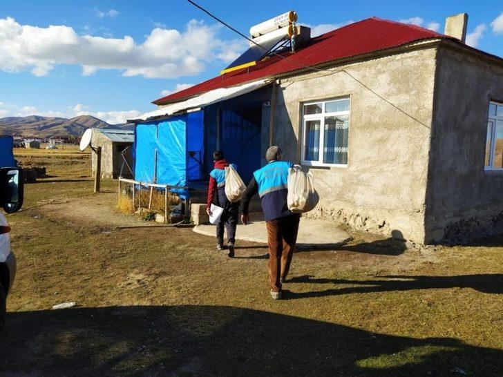 Çaldıran Belediyesinin ektiği patatesin hasadına başlandı G3