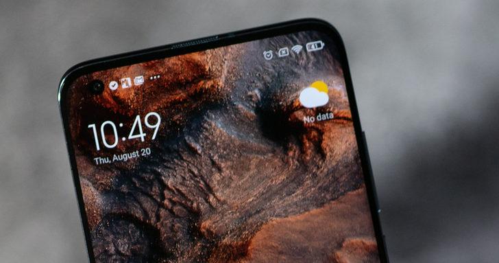 Xiaomi Mi 11 Pro ekran özellikleri ile gün yüzüne çıktı