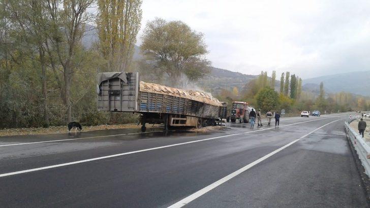 Kepek yüklü tır yandı G3