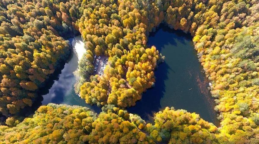 Yedigöller sonbahar görüntüsüyle hayranlık uyandırıyor! Yedigöller'e nasıl gidilir? Yedigöller'e ne zaman gidilir? Yedigöller nerede?