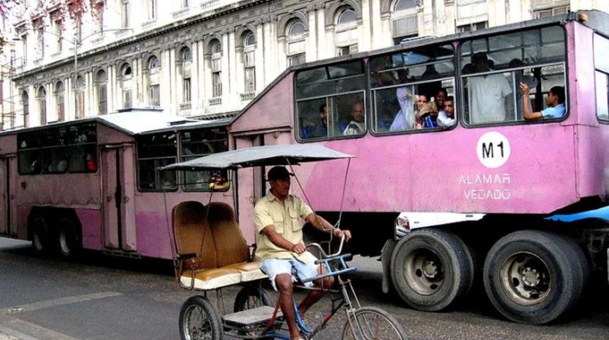 K&uuml;ba&rsquo;da Yolunuzu Bulmak &ldquo;Hola amigo taxi!&rdquo; İle Başlar!
