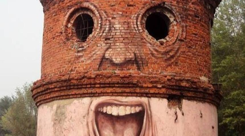 Rusya'da Konuşan Binalar