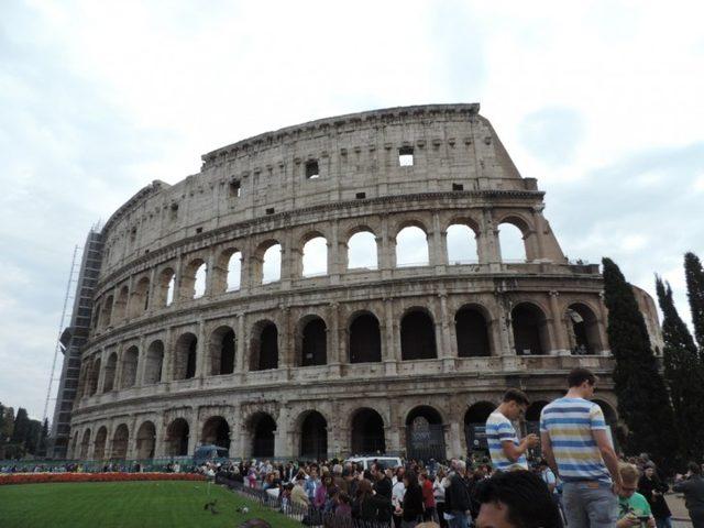 Sokakları Dondurma Külahı Kokan Şehir Roma 2
