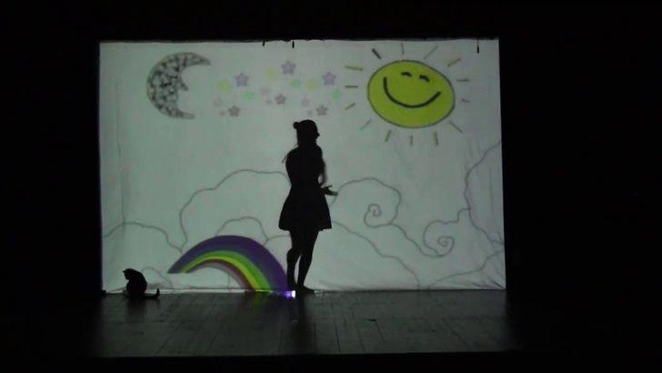 Çocuk tiyatrosunun davetsiz oyuncusu G4