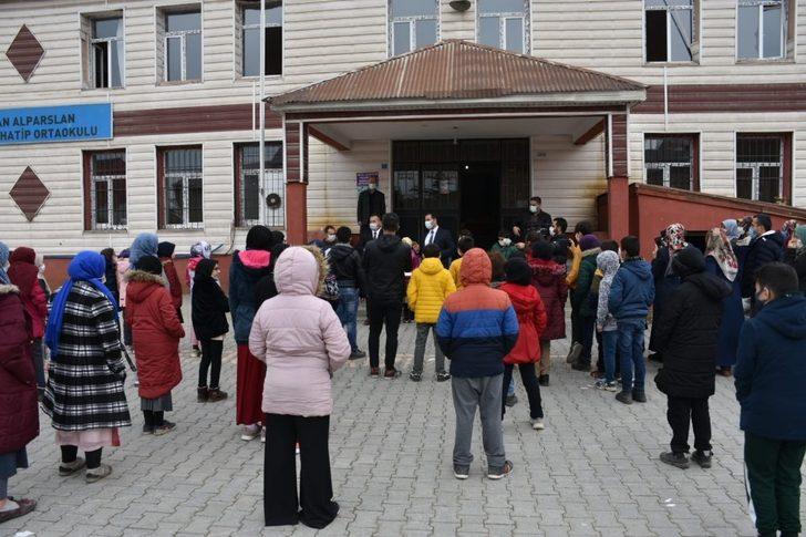 Başkan Geylani’den genç hafızlara ziyaret G4