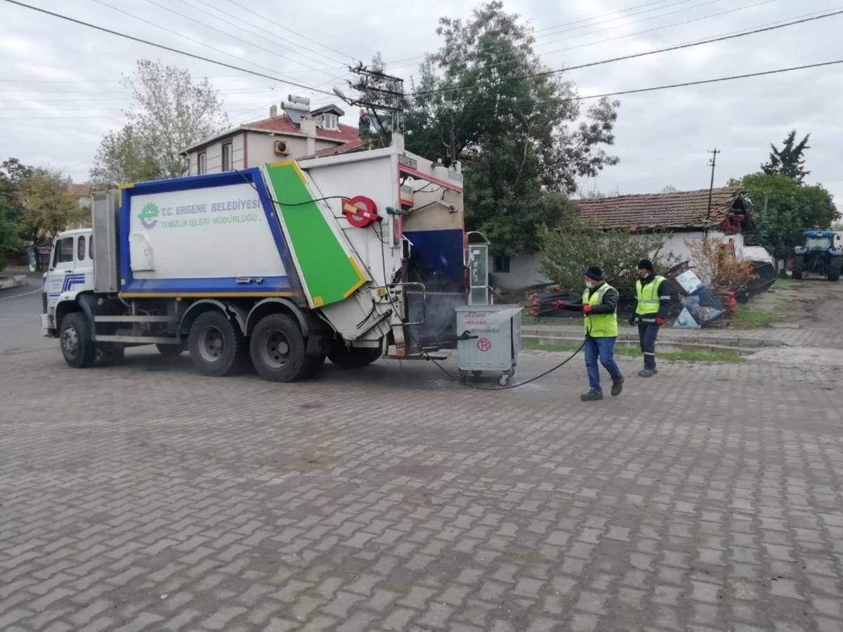Ergene&rsquo;de &ccedil;&ouml;p konteynırları ve duraklar dezenfekte ediliyor