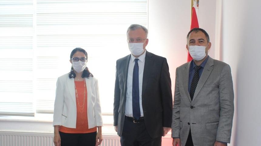 Sağlık Bilimleri Enstit&uuml;s&uuml;nde devir teslim t&ouml;reni