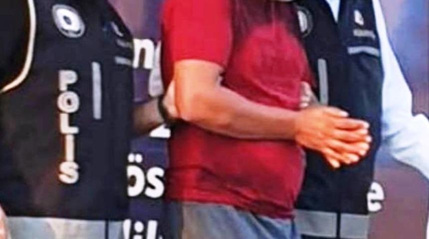 Tost makinesi hırsızı yakayı ele verdi