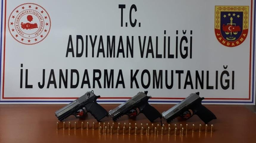 Adıyaman&rsquo;da ruhsatsız tabanca ele ge&ccedil;irildi