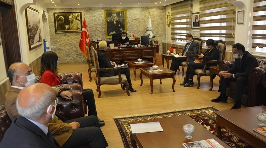 Başkan Demir birim amirleriyle istişare toplantısı ger&ccedil;ekleştirdi