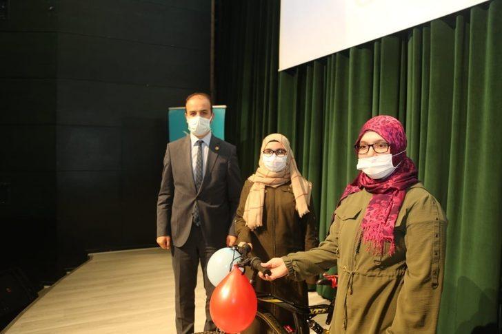 TÜGVA Genç Türkiye Kongresi ödül töreni yapıldı G1