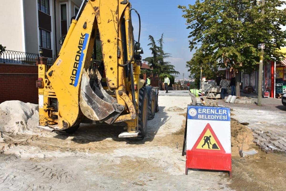 Erenler&rsquo;de sokaklar yenileniyor