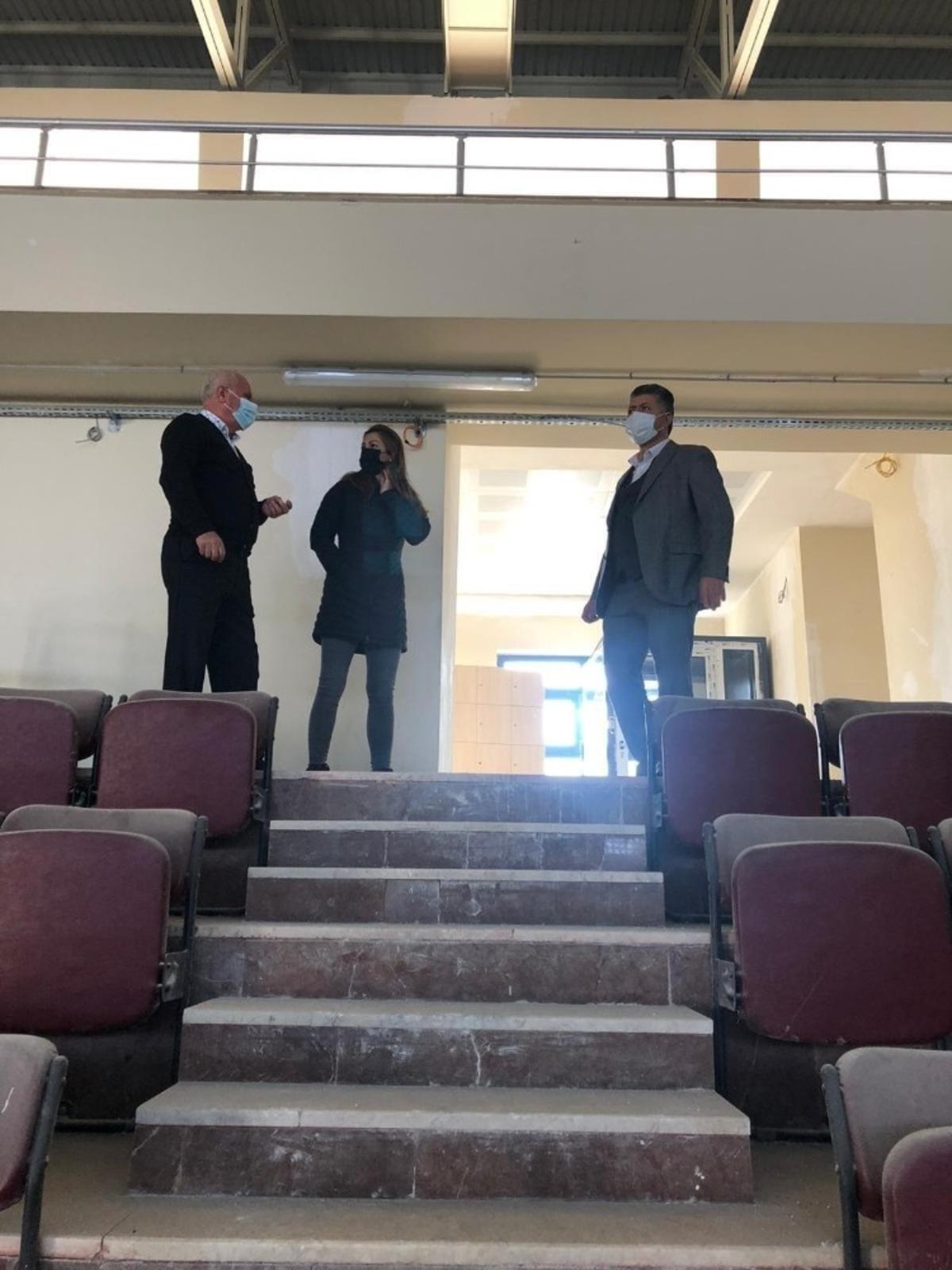 Soma&rsquo;nın spor salonu baştan aşağı yenileniyor