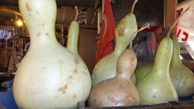 Burhaniye’de su kabakları çayevine dekor oldu