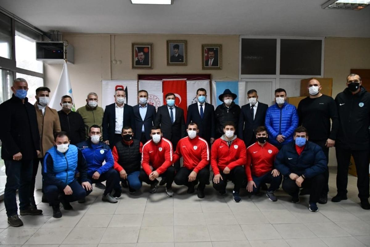 G&uuml;reş kul&uuml;plerine malzeme desteği