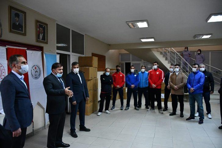 Güreş kulüplerine malzeme desteği G2