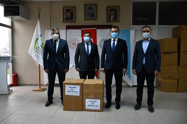 Güreş kulüplerine malzeme desteği G3