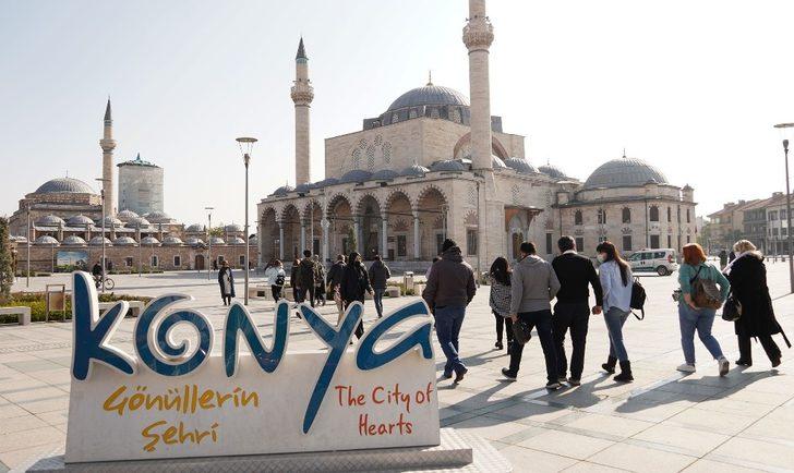 Keçiörenliler Hoşgörü Günü’nde Mevlana Türbesini gezdiler G1