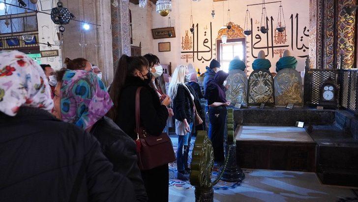 Keçiörenliler Hoşgörü Günü’nde Mevlana Türbesini gezdiler G2