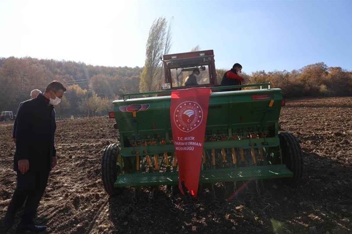 Bilecik&rsquo;te 16 dekar alana buğday &ccedil;eşit demonstrasyonu kuruldu