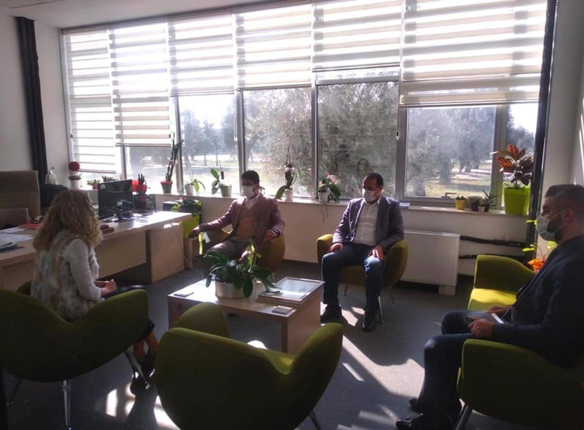 Rekt&ouml;r Aldemir, AD&Uuml; Recep Tayyip Erdoğan K&uuml;t&uuml;phanesi&rsquo;ni ziyaret etti