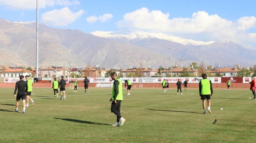 24Erzincansporda 5 futbolcunun Covid-19 testleri pozitif &ccedil;ıktı