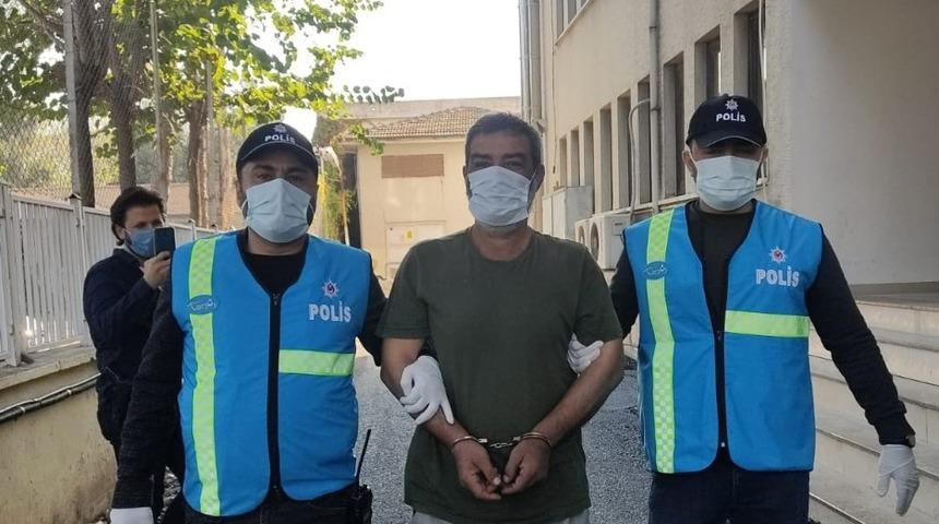 Komşusunu &ouml;ld&uuml;rd&uuml;